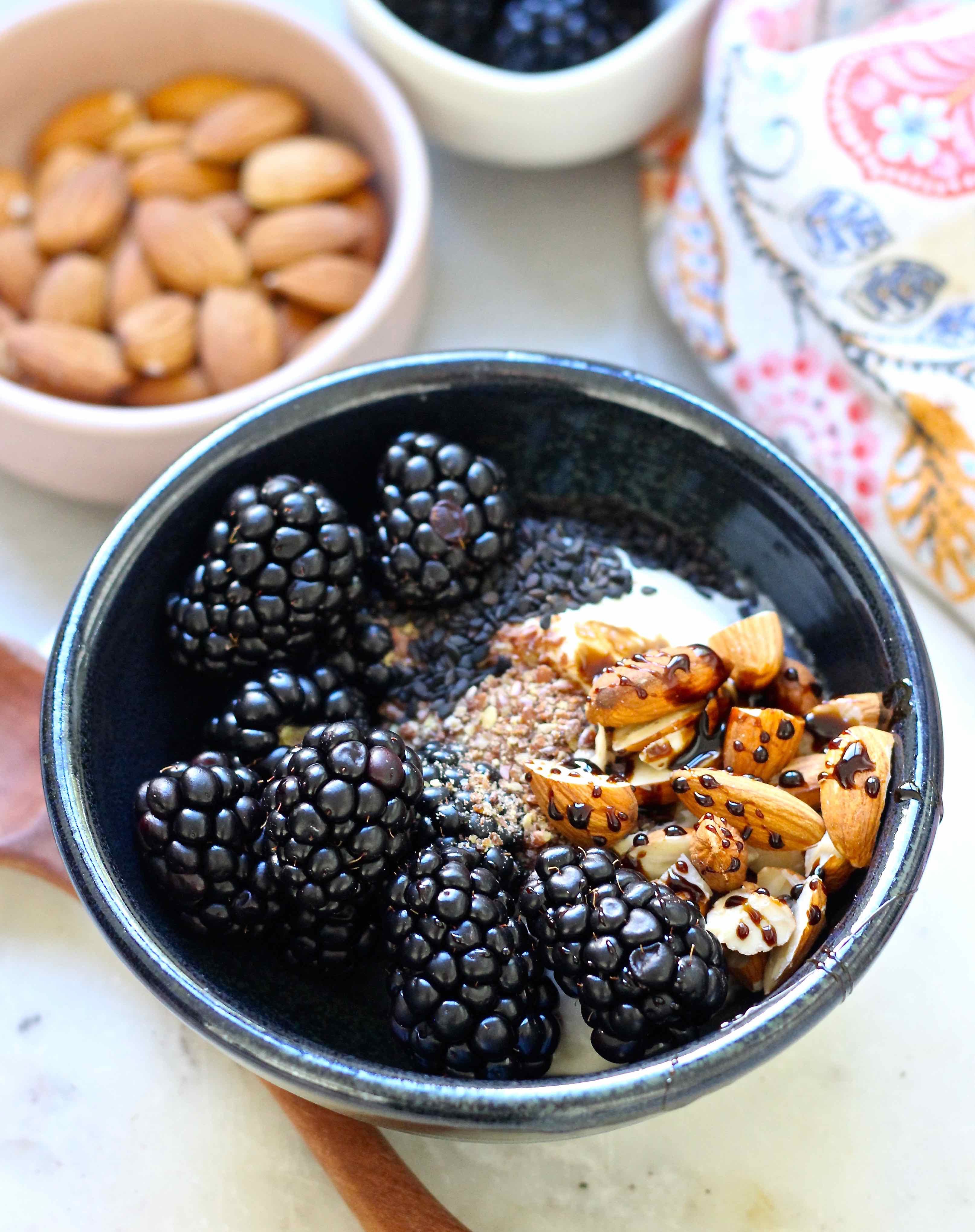 yoghurt and berries